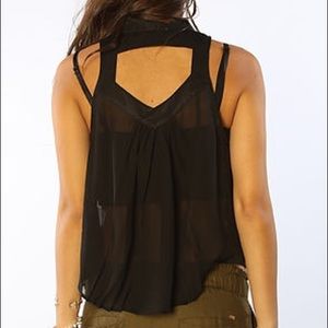 🔥3 FOR $20🔥 open back chiffon tank