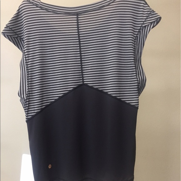 Lululemon Get Sweat Tea - Picture 3 of 3