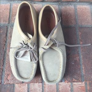 Clarks Wallabees