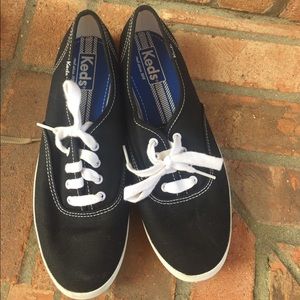 Keds tennis shoes