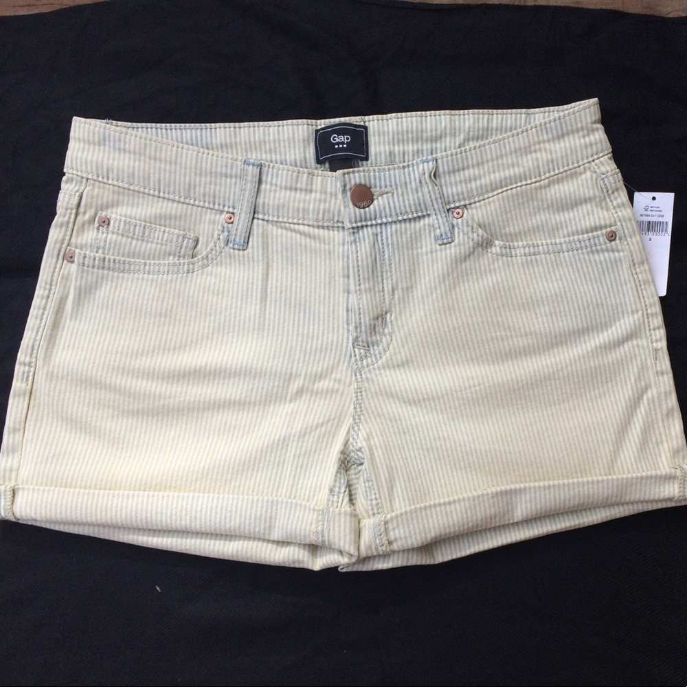 [Gap] striped denim shorts, new