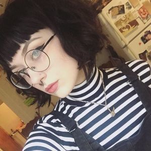 Meet your Posher, Brooke