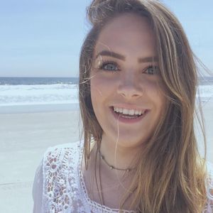 Meet your Posher, Elizabeth