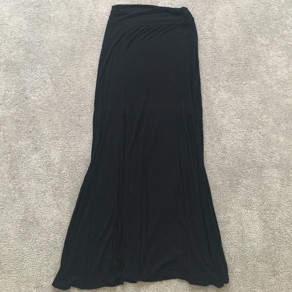black high waisted maxi skirt