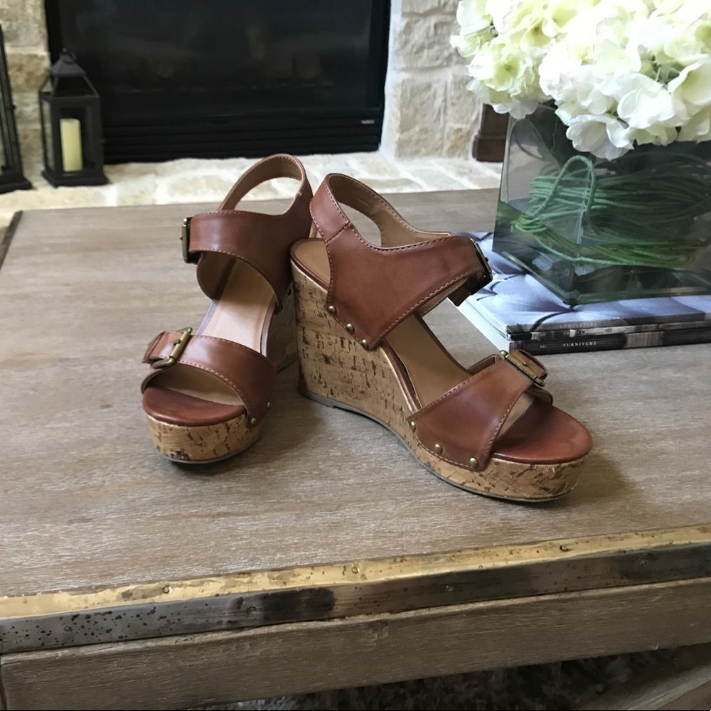 Cute wedges sandals, size 6.5