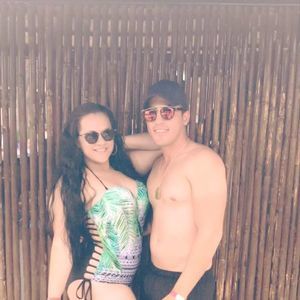 Meet your Posher, Olaymis