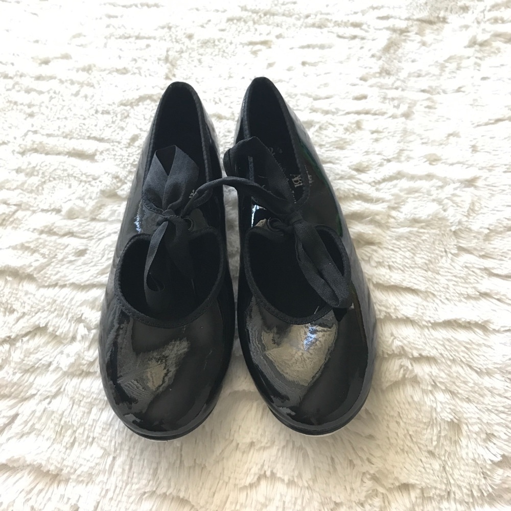 Kids tap dance shoes