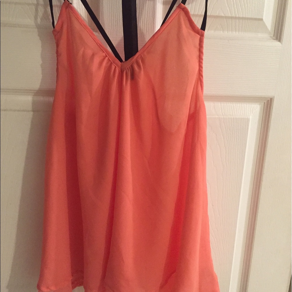 Women's size medium flowy top