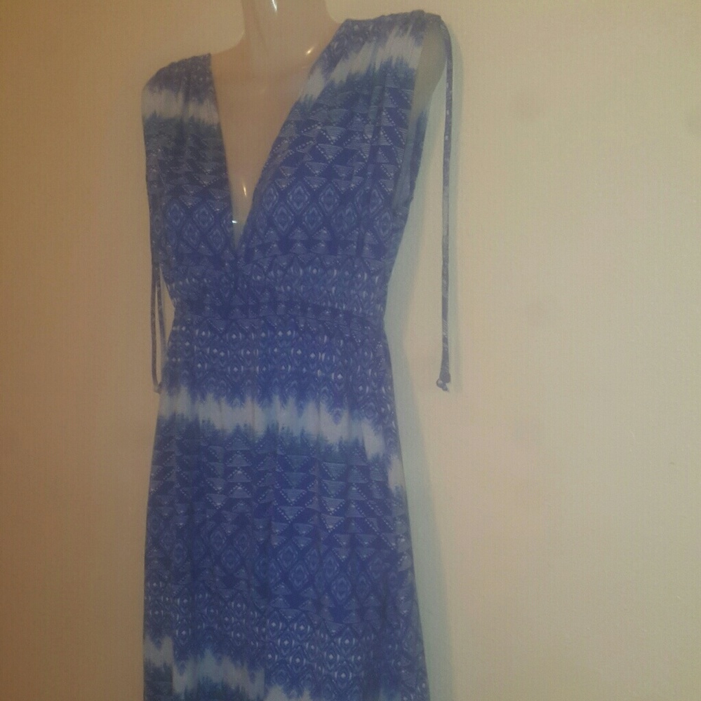 Spring dress - Picture 3 of 4