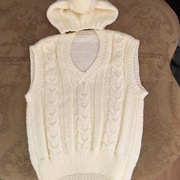 Hand knitted 2pc set - Picture 1 of 4