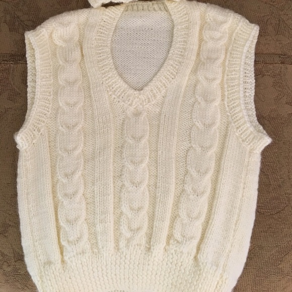 Hand knitted 2pc set - Picture 2 of 4
