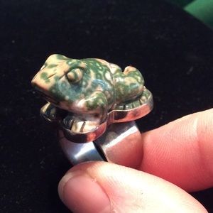 Jade Bufo Frog Ring!