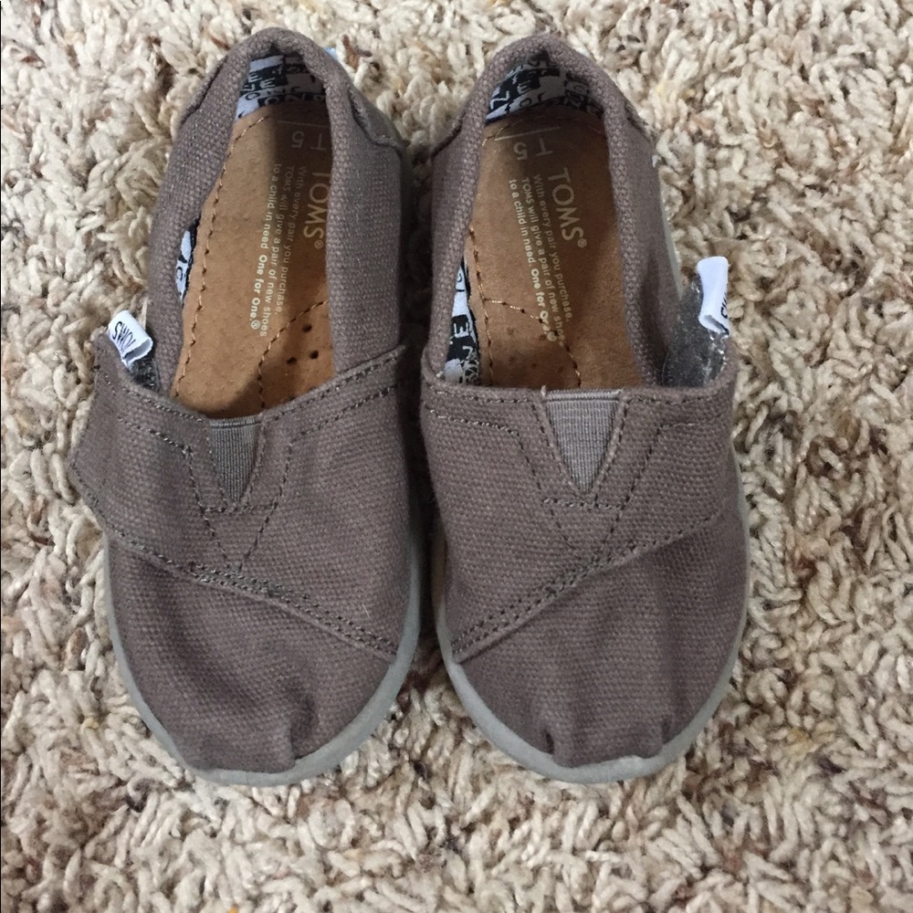 Toddler Toms shoes