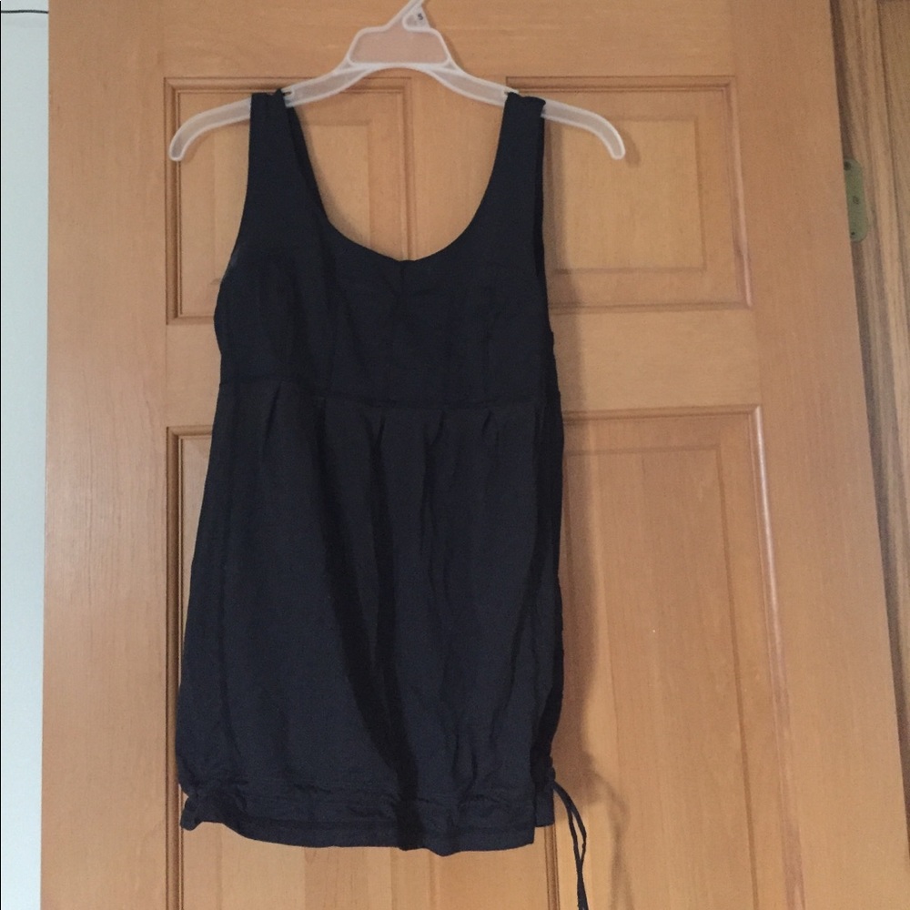 Lululemon blouses workout tank