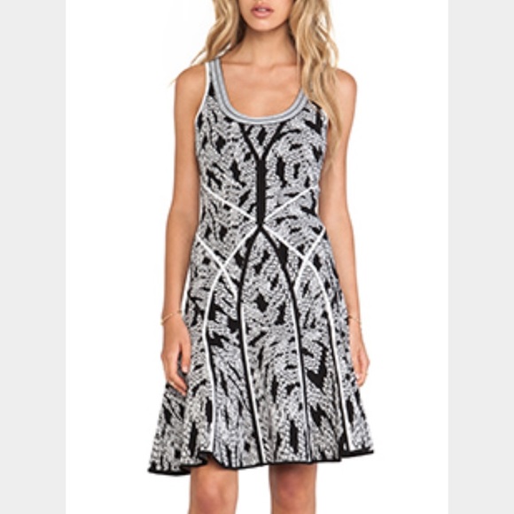 Diane von Furstenberg Dresses & Skirts - DVF "Isla" Dress
