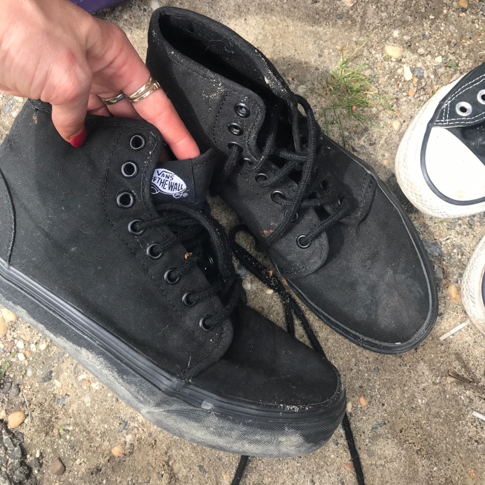 Vans Classic Hi-Shoe-all black SOLD