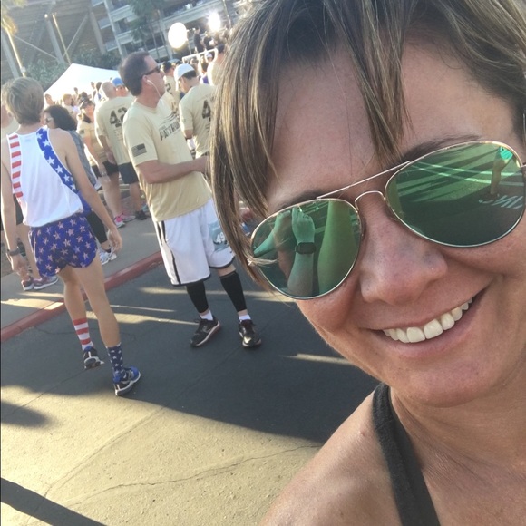 Meet your Posher, Sandi - Picture 2 of 2