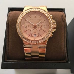 ❣️FLASH SALE❣️MK Rose Gold Dylan watch