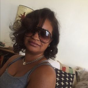 Meet your Posher, Tiffany