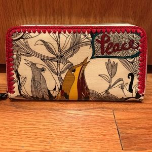 Sakroots large zip around wallet