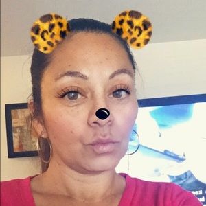 Meet your Posher, Claudia