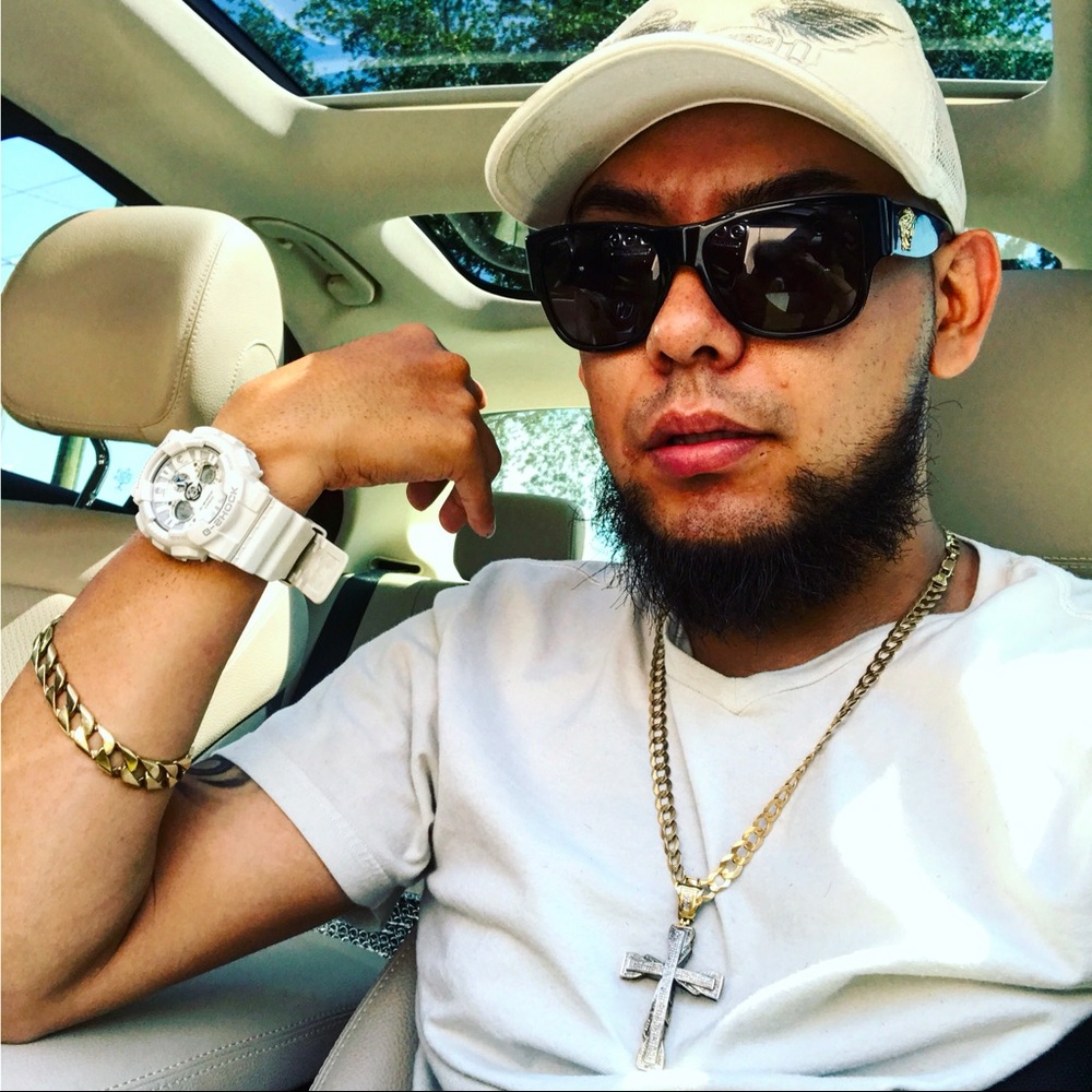 Meet your Posher, Jonathan