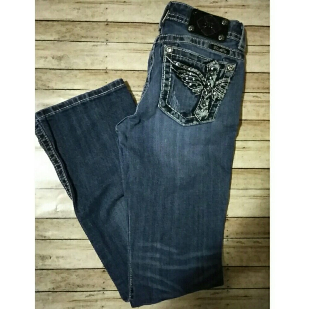 🚫SOLD🚫 Miss Me Signature Rise Boot Cut Jeans - Picture 1 of 3