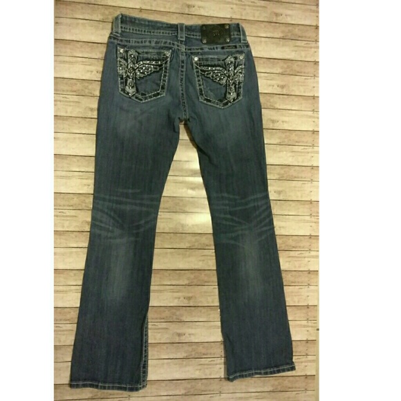 🚫SOLD🚫 Miss Me Signature Rise Boot Cut Jeans - Picture 2 of 3