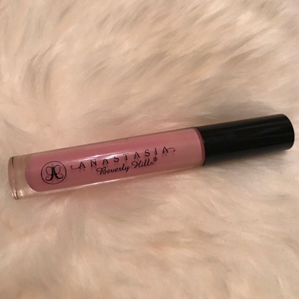 Anastasia Beverly Hills pink pastel