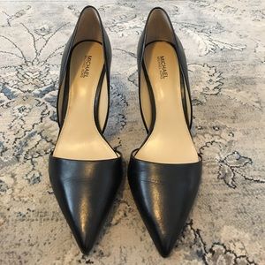 Michael Kors: Black pumps