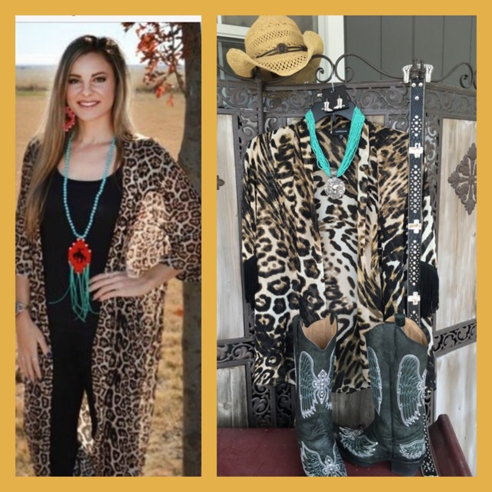 Stunning NWOT, Cheetah Kimono, Western or Casual!