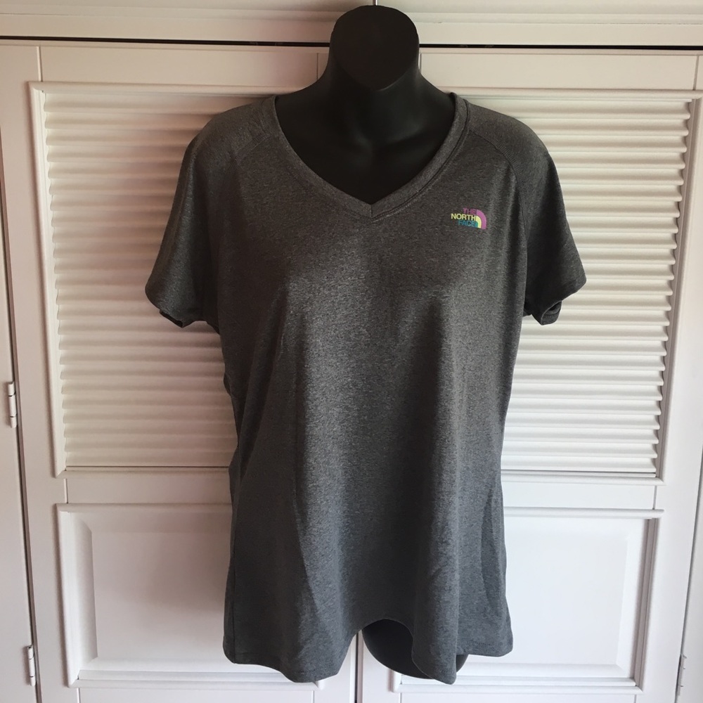 🎉SALE🎉 The North Face Women's Reaxion Amp Tee