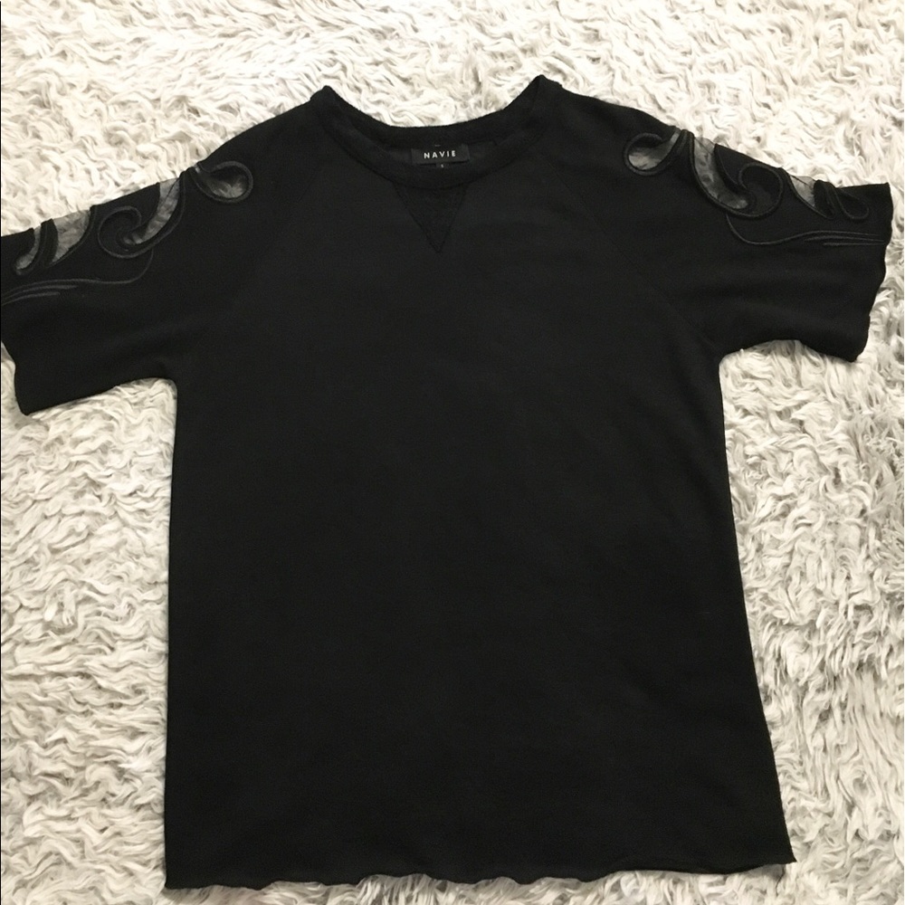 Navie black top