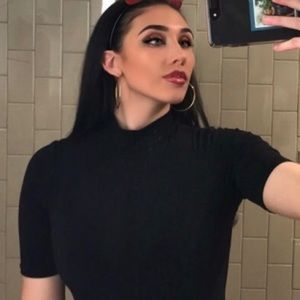 Meet your Posher, Marissa