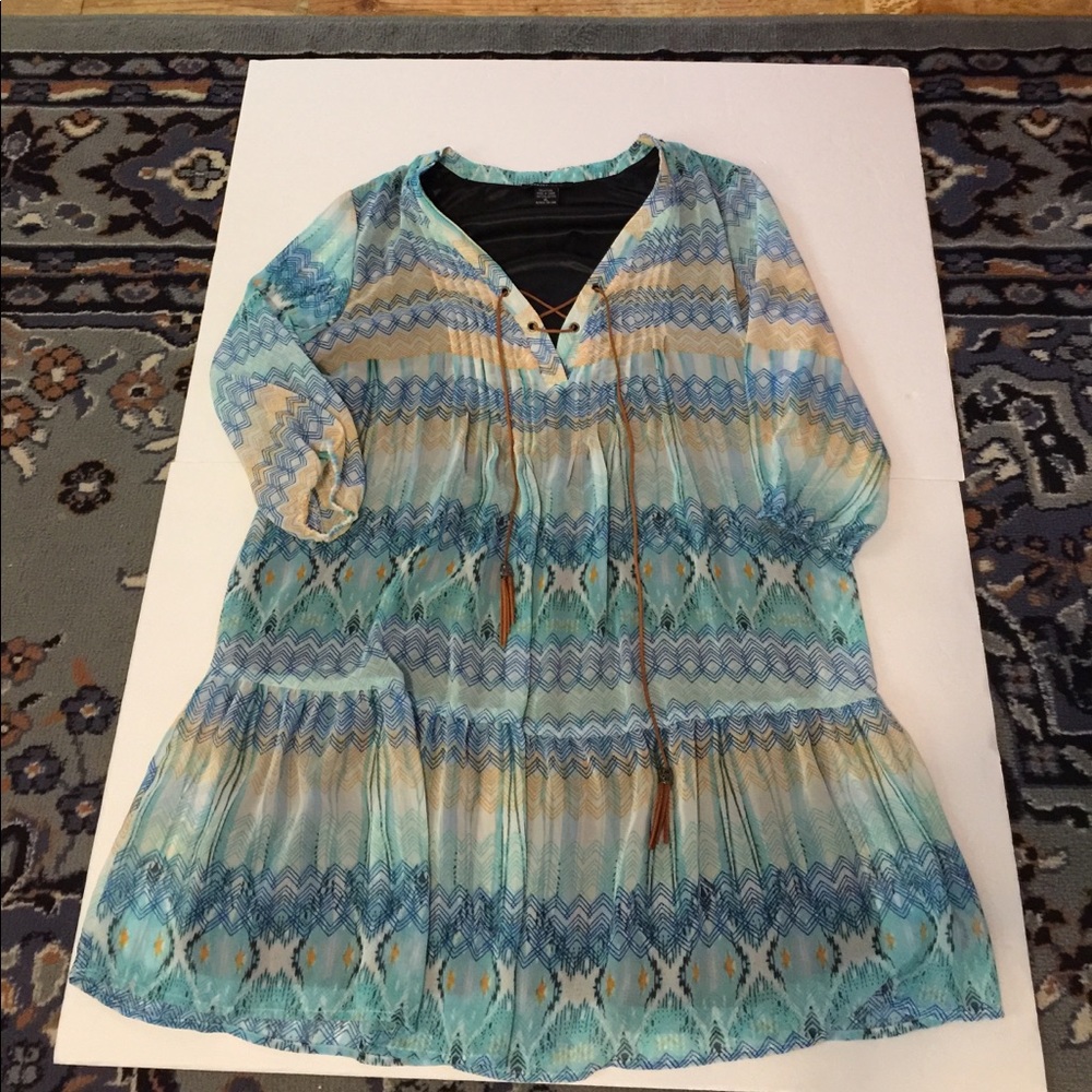 Great looking Robert Louis Tunic Top XL