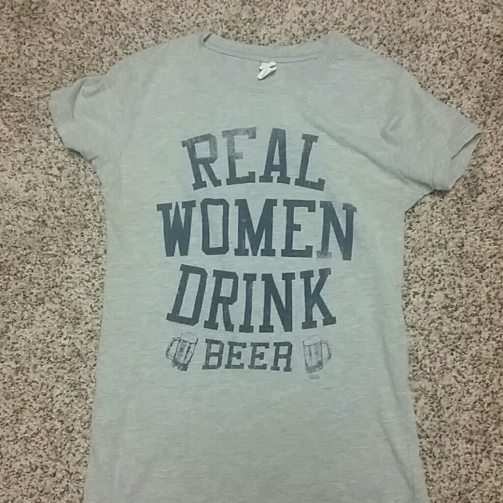 Women's size medium beer fest t-shirt