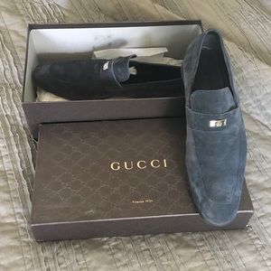 Gucci suede shoe