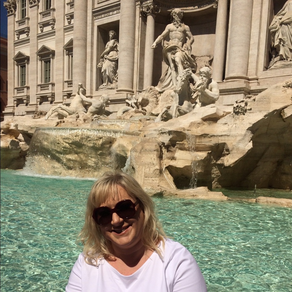 Meet your Posher, Traci