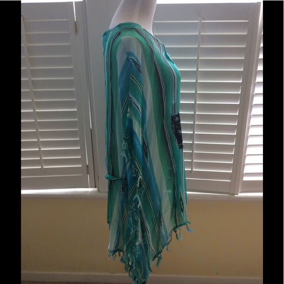 Top - Picture 2 of 3