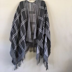 Reversible grey flannel wrap