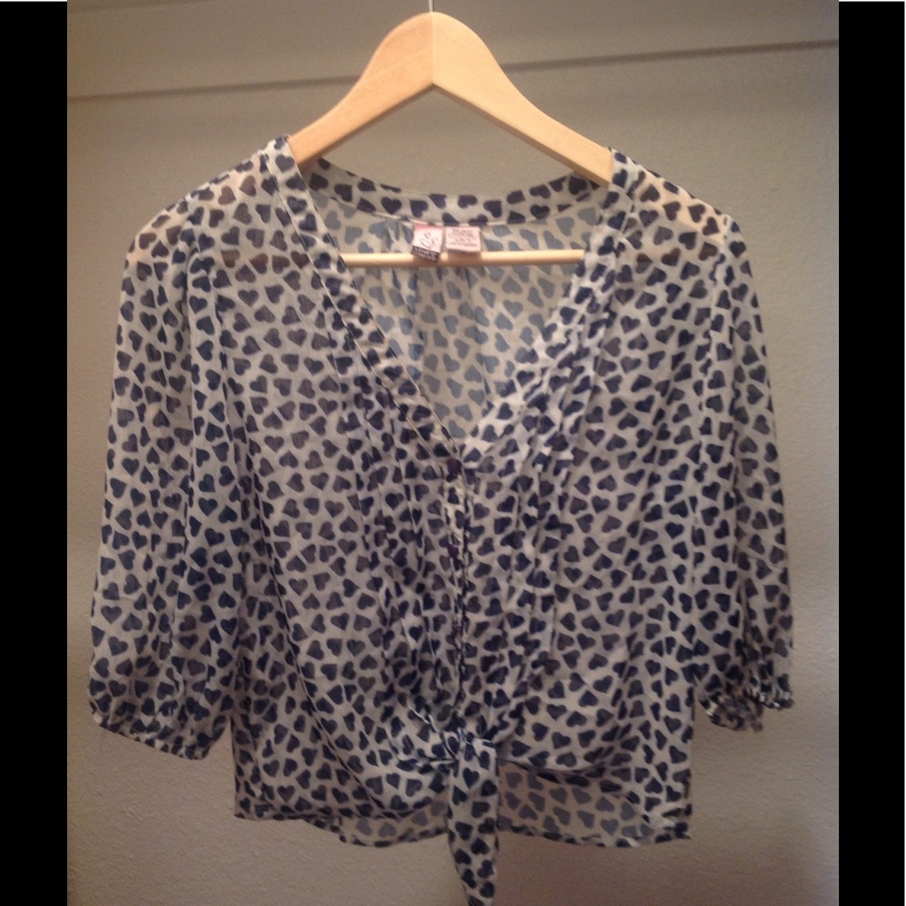 Button and front tie top