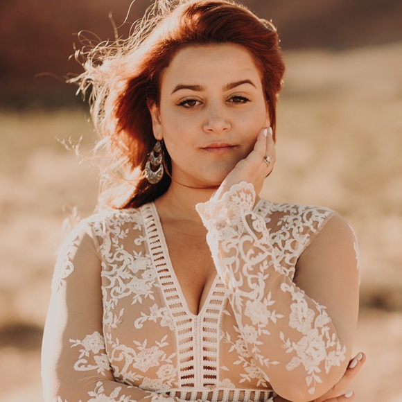 Welcome to my closet ๐ - Picture 3 of 8