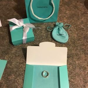 Tiffanys ring