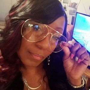 Meet your Posher, Sonya