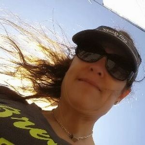 Meet your Posher, Leslie