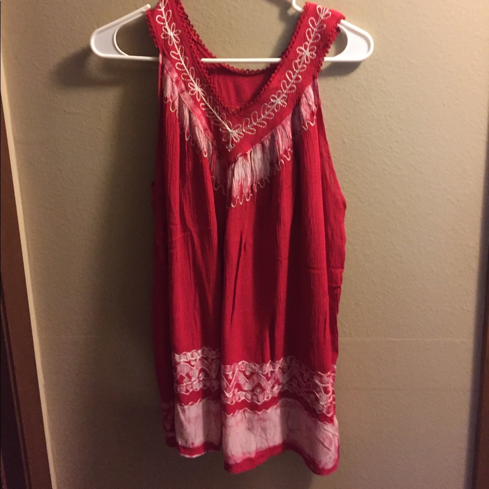 Red and white tank