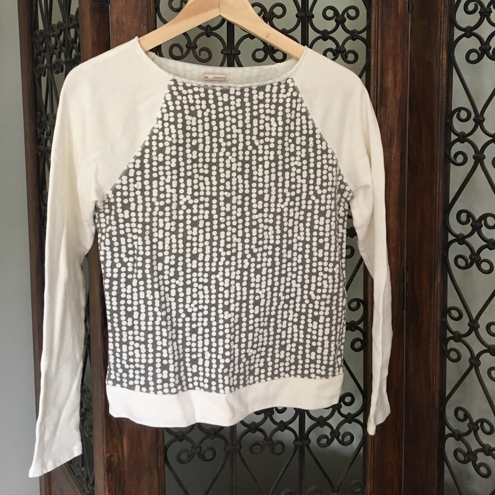 Cute GAP sweatshirt!! Reduced price!