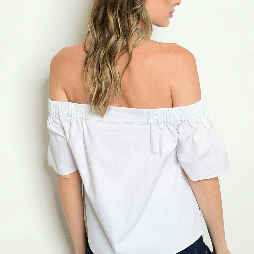 White off the shoulder top ( 3 LEFT  ) - Picture 2 of 2