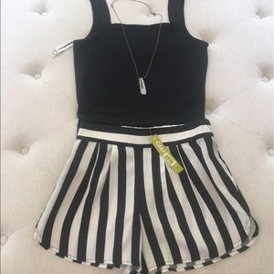 NWT Gianni Bini black and white striped shorts