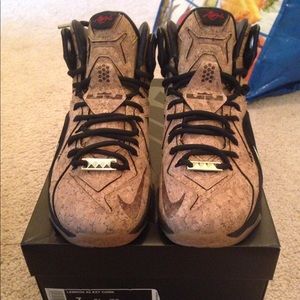 Nike Lebron Cork XII Ext Cork 12 Size 7